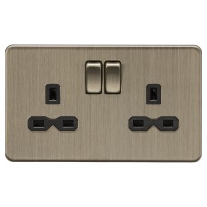 Knightsbridge 13A 2 Gang Screwless Flat Plate Double Pole Switched Socket - Antique Brass/Black