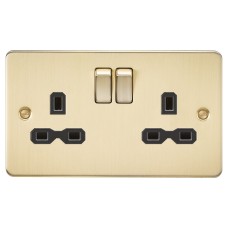 Knightsbridge 13A 2 Gang Switched Socket with Twin Earths - Brushed Brass with Black Insert