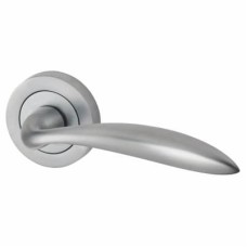 Exel Satin Chrome Door Handles on Round Rose - Morgan Range 