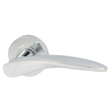 Jigtech Polished Chrome Door Handles on Round Rose - Vecta Range 