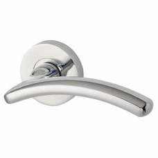Jigtech Polished Chrome Door Handles on Round Rose - Viper Range 