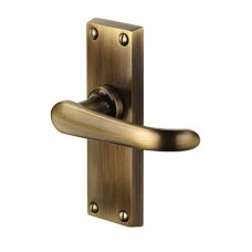 Heritage Brass by M Marcus Antique Brass Latch Door - Short Plate - Windsor Range - 120 x 40mm
