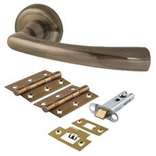 Exel Rochester Latch Door Handle on Rose Kit - Antique Brass