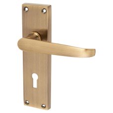 Exel Antique Brass Victorian Straight Keyhole Lock Door Handle - 155 x 42mm Exel Antique Brass Victorian Straight Keyhole Lock Door Handle - 155 x 42mm