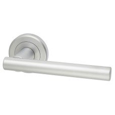 Serozzetta by Carlisle Brass Satin Chrome Door Handles on Round Rose - Philadelphia Range Serozzetta by Carlisle Brass Satin Chrome Door Handles on Round Rose - Philadelphia Range