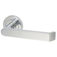 Serozzetta by Carlisle Brass Polished Chrome Door Handles on Round Rose - Concept Range Serozzetta by Carlisle Brass Polished Chrome Door Handles on Round Rose - Concept Range