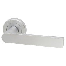 Serozzetta by Carlisle Brass Satin Chrome Door Handles on Round Rose - Edge Range 