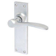 Hampstead Satin Chrome Latch Door Handle - Buckingham Range - 152 x 41mm