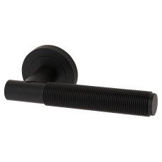 Exel Matt Black Reeded Door Handles on Round Rose - Lily Range 