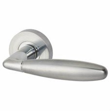Jigtech Polished/Satin Chrome Door Handles on Round Rose - Harrier Range 