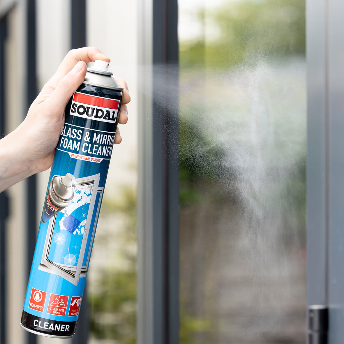 Glass & Mirror Foam Aerosol Spray Cleaner - 750ml - view 3