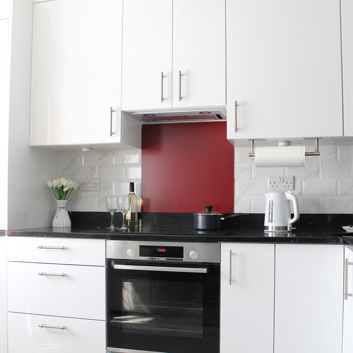 Aluminium Kitchen Splashback - 600 x 750mm - Matt Burgundy Red - view 2