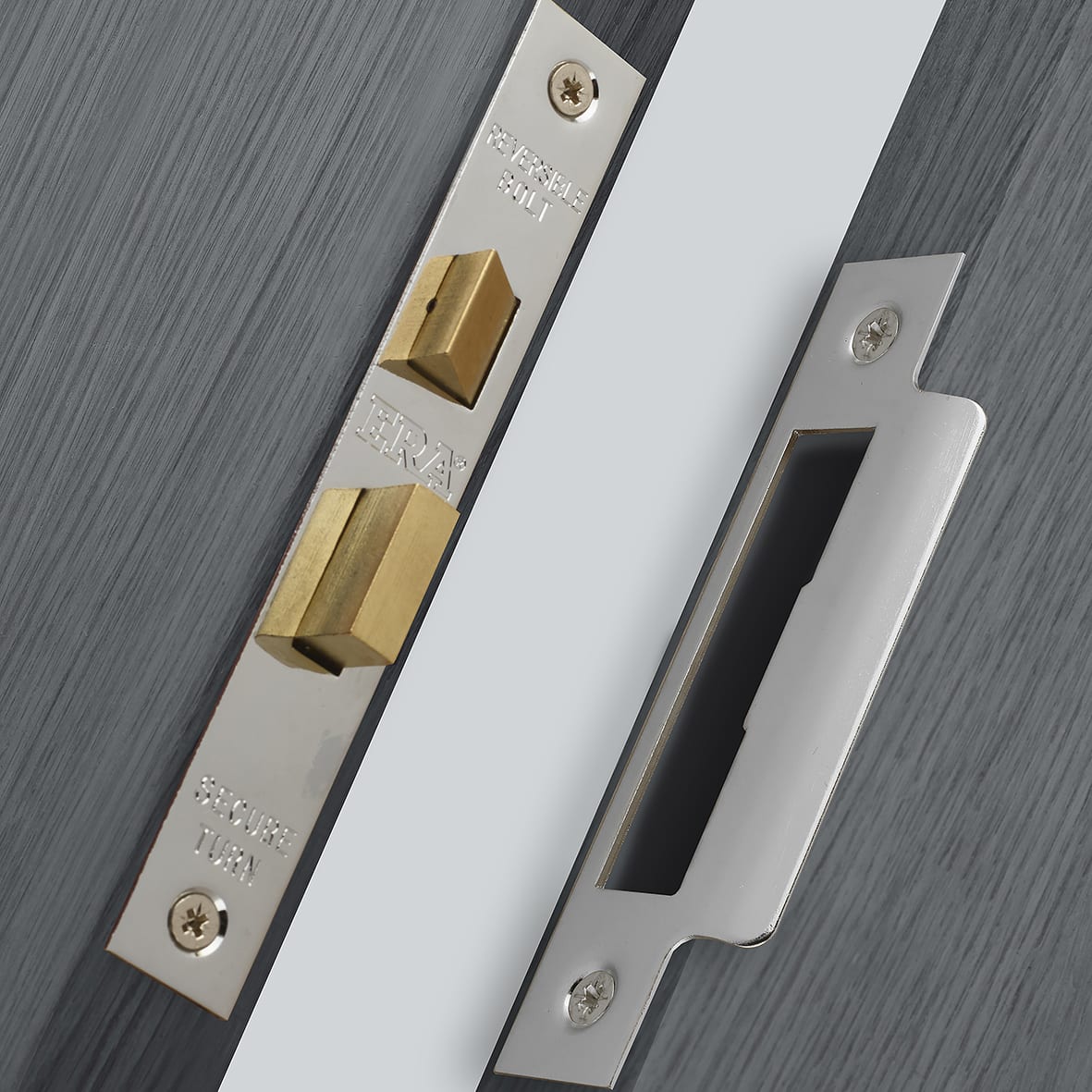 Bathroom Lock - 64mm Case - 44mm Backset - Polished Chrome - view 5
