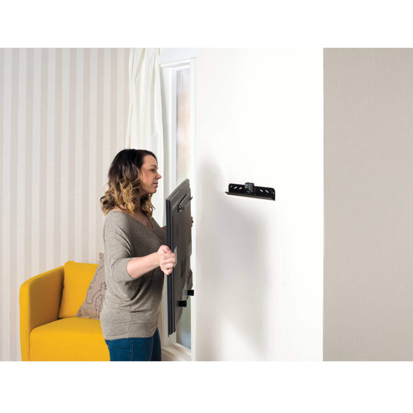 Wall Mount TV Bracket for 22-50" TVs - Fixed - All Wall - view 5