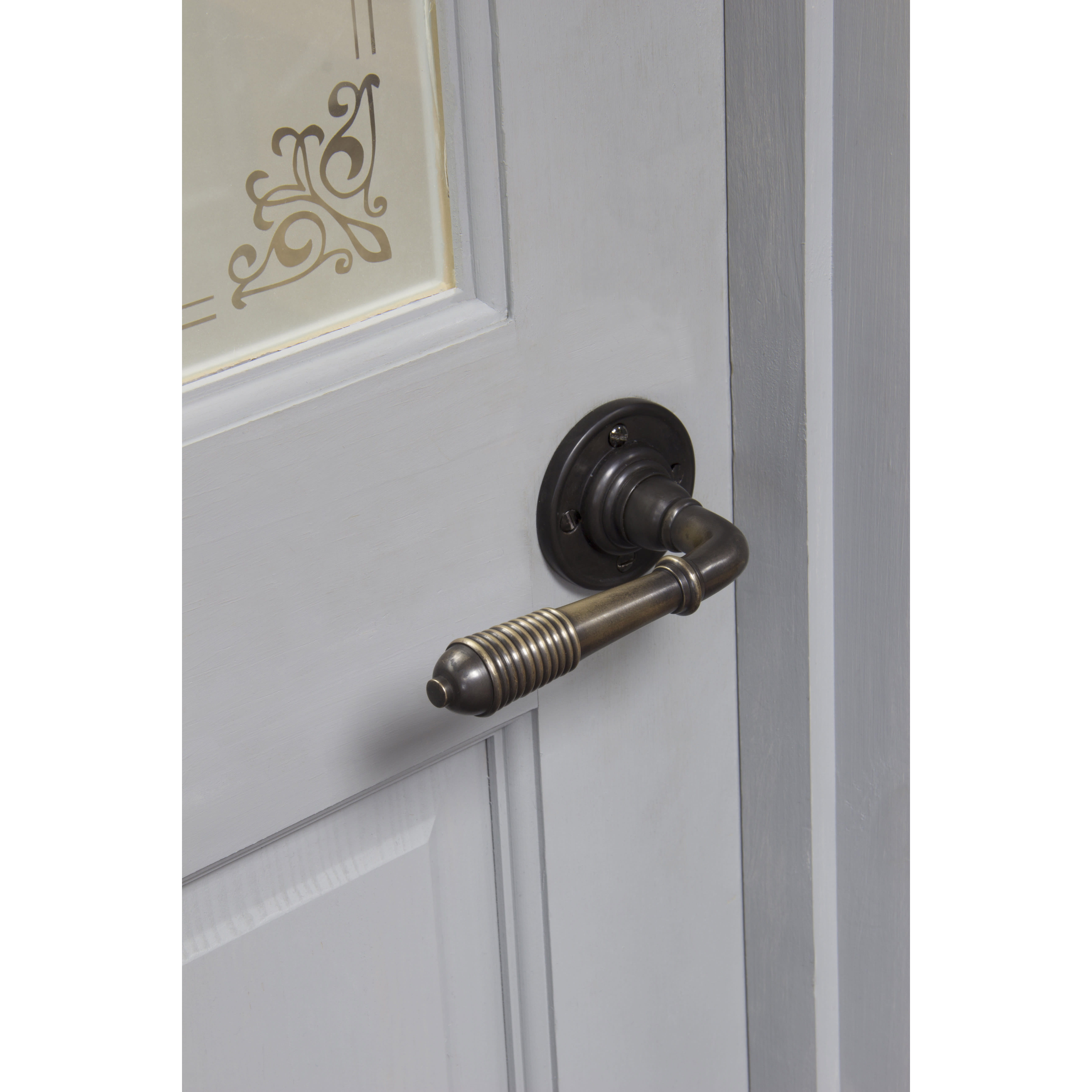 Aged Bronze Reeded Door Handles on Round Rose - view 4