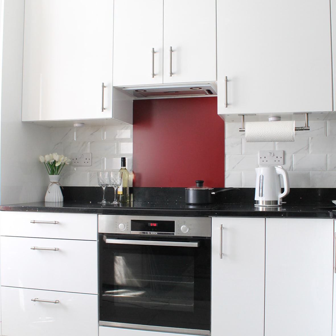 Aluminium Kitchen Splashback - 900 x 750mm - Matt Burgundy Red - view 2