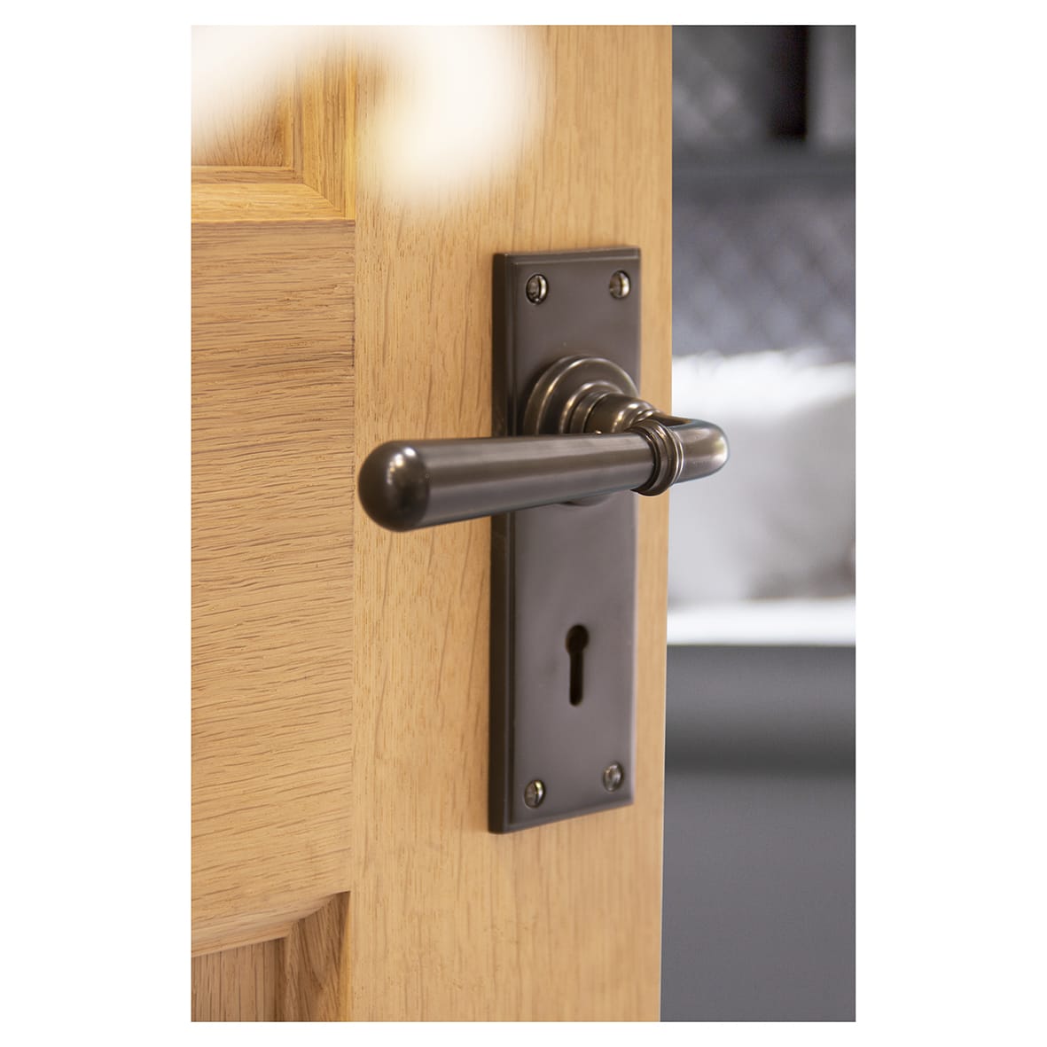 Aged Bronze Keyhole Door Handles - Newbury Range - 152 x 50mm - view 2