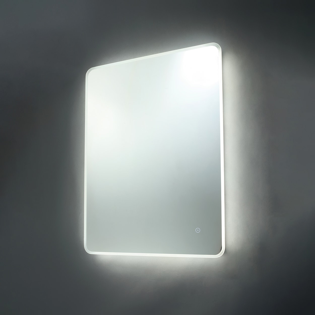 Forum Spa Nor 22W LED Bathroom Mirror - Rectangle - IP44 - 800 x 600 x 48mm - 5000K Daylight - view 2