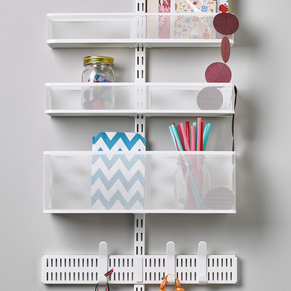 Top Track System - Medium Mesh Basket for Door & Wall Racks - 435 x 104 x 70mm - White - view 2