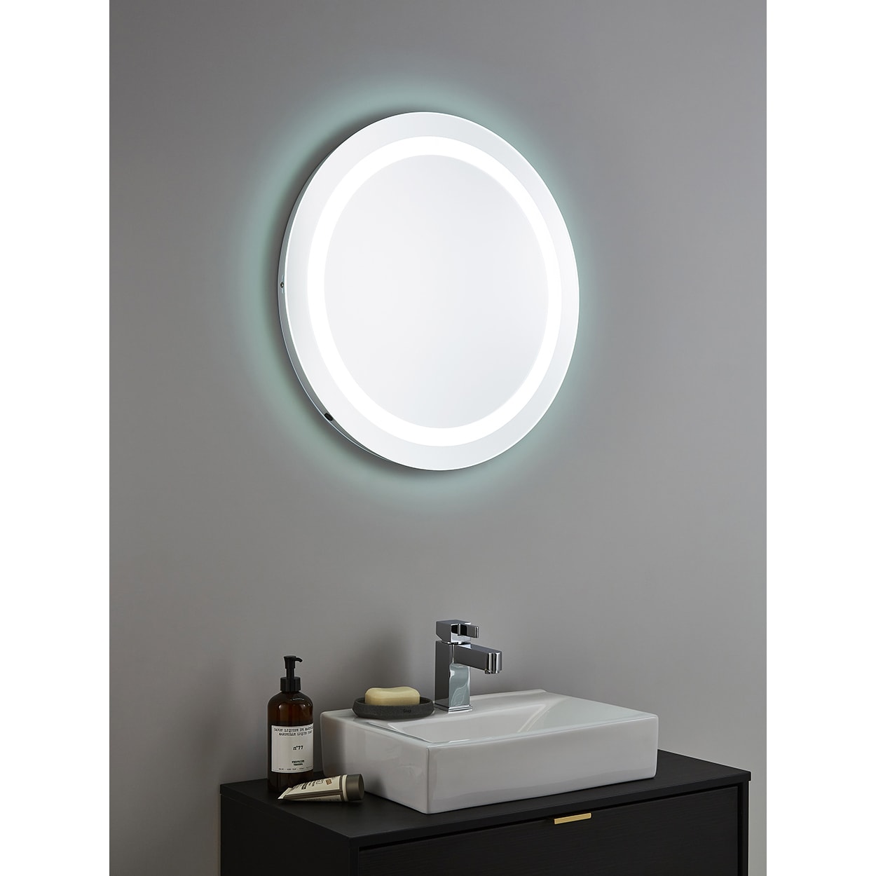 Forum Spa Nyx 12W LED Bathroom Mirror & Motion Switch - Round - IP44 - 600 x 35mm - 5000K Daylight - view 4