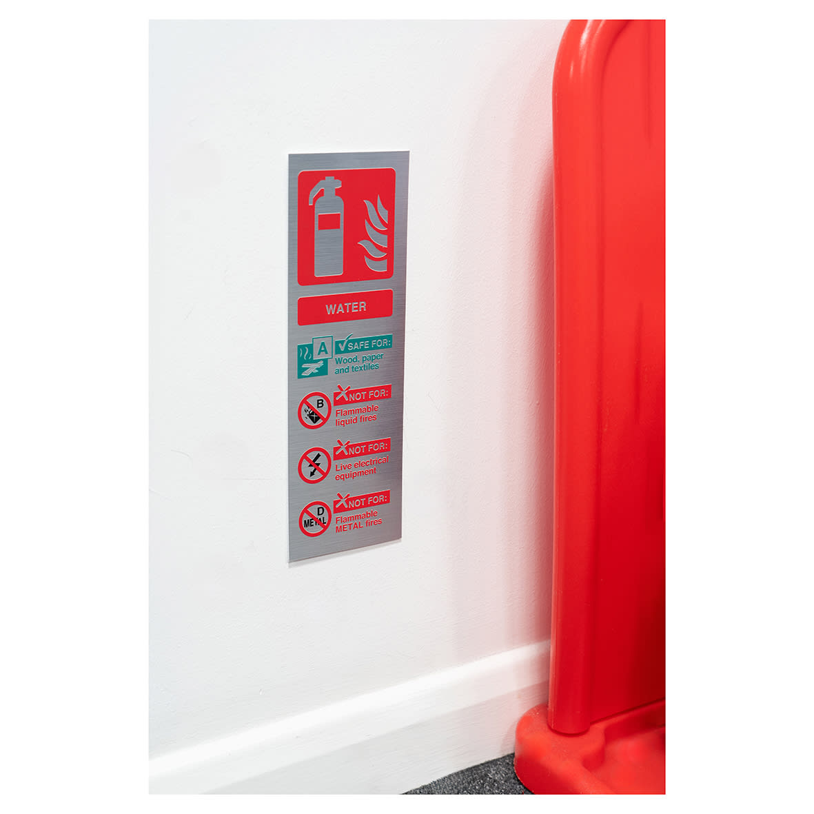 Water Extinguisher Sign - 100 x 300mm - Metallic Rigid Plastic - view 2