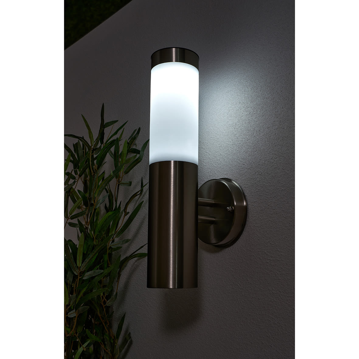 Forum Zink Creswell 0.2W LED Solar Outdoor Up Wall Light - IP44 - 6000K Daylight - Stainless Steel - view 5