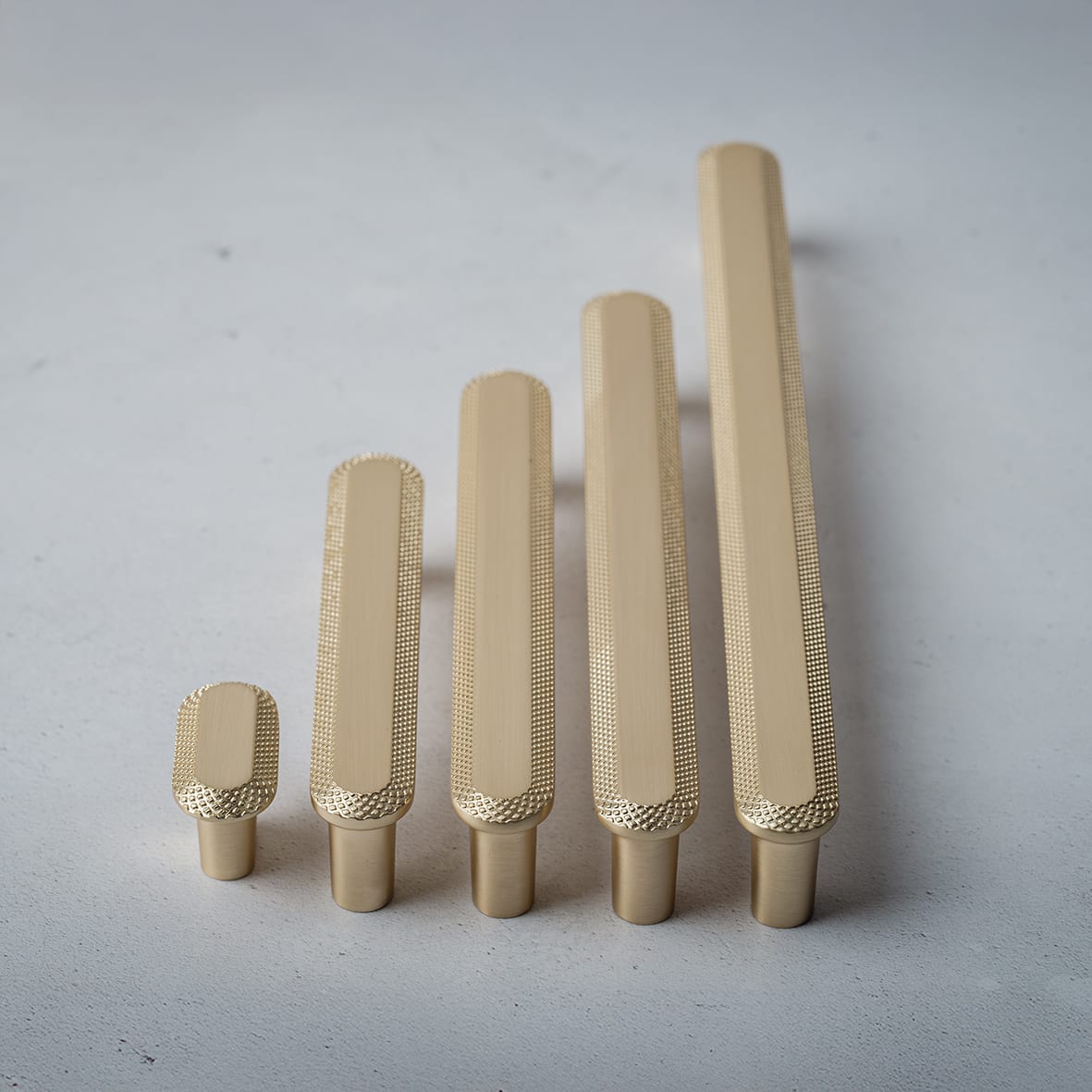 Morley 19mm Bobbled D-Bar Cabinet Pull Handle - 224mm Centres - Satin Brass - view 3