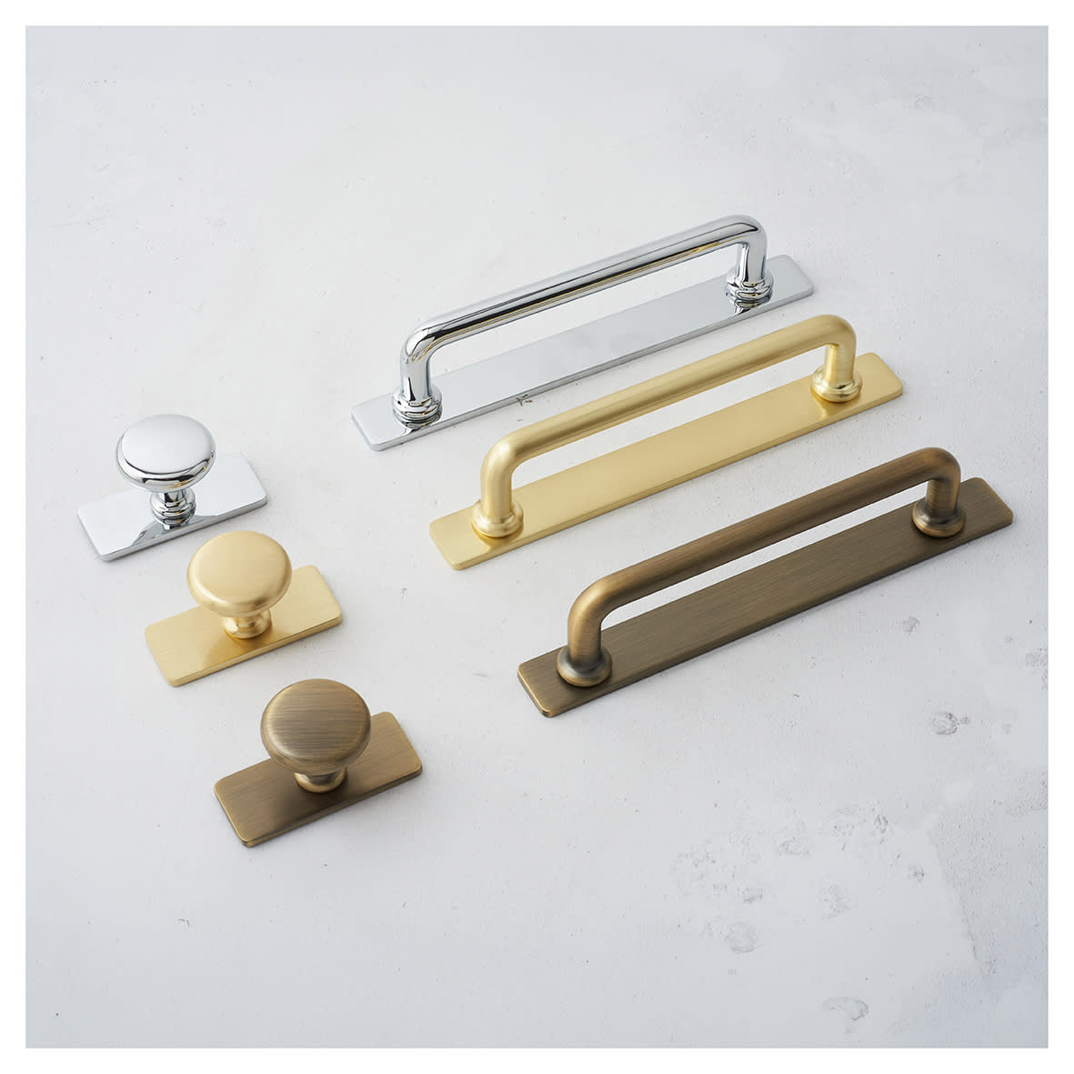 Crofts & Assinder Banbury 21mm D-Bar Cabinet Pull Handle - 128mm Centres - Polished Chrome - view 5