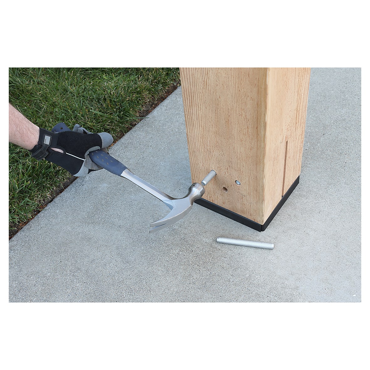 CPT88Z Concealed Post Base for 184-203mm Posts - view 2