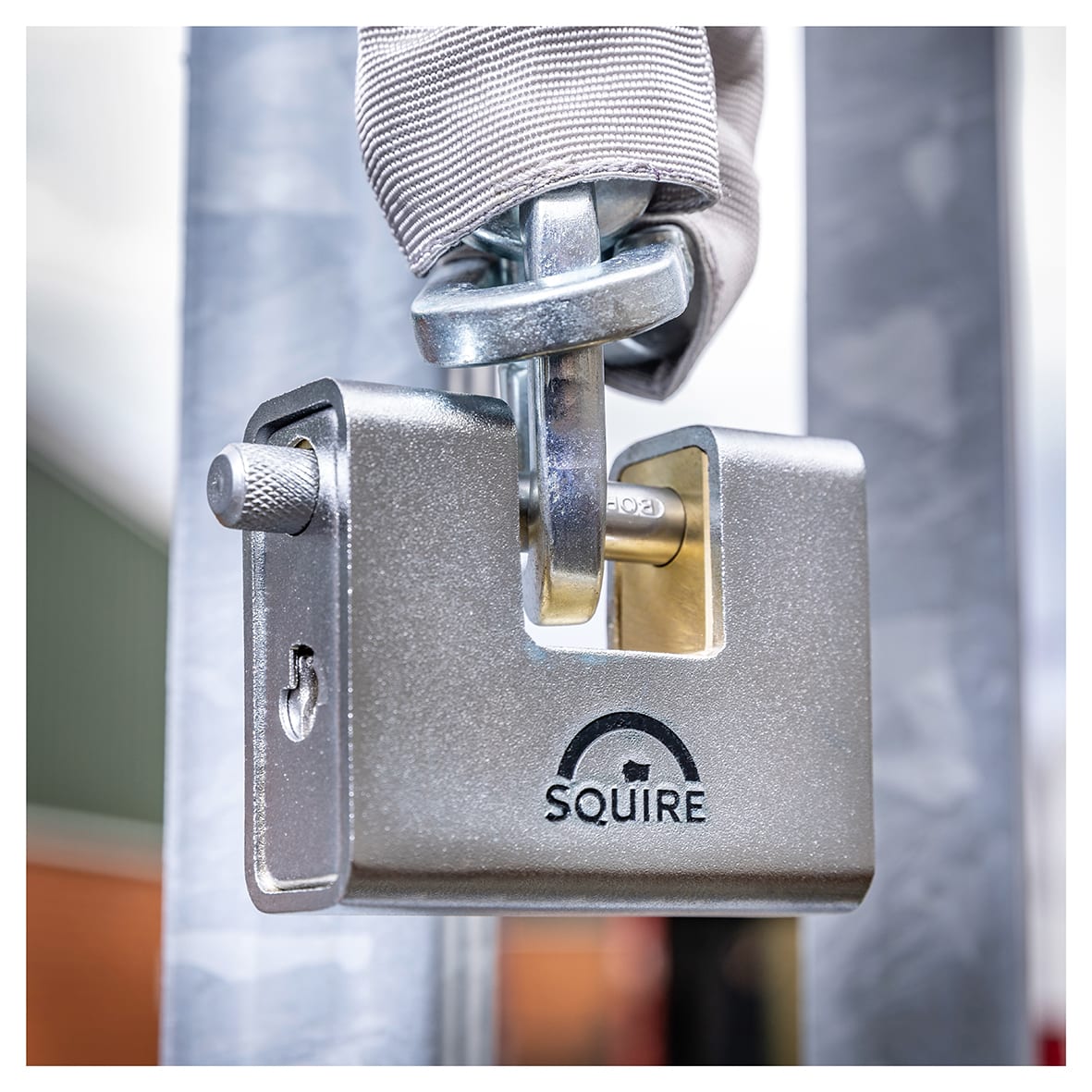 Armoured Steel Shutter Lock - 60mm Body - 22 x 12mm Shackle - Keyed to Differ - Chrome - view 5