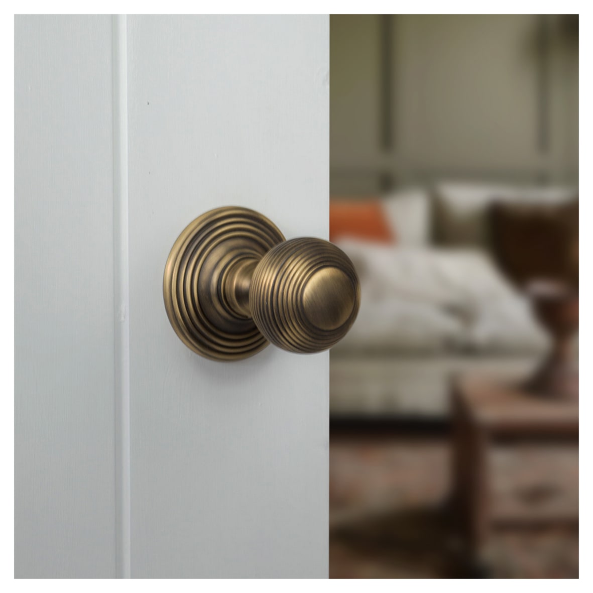 Old English Ripon Reeded Beehive Mortice Knob - 70mm Rose Diameter - Antique Brass - view 2