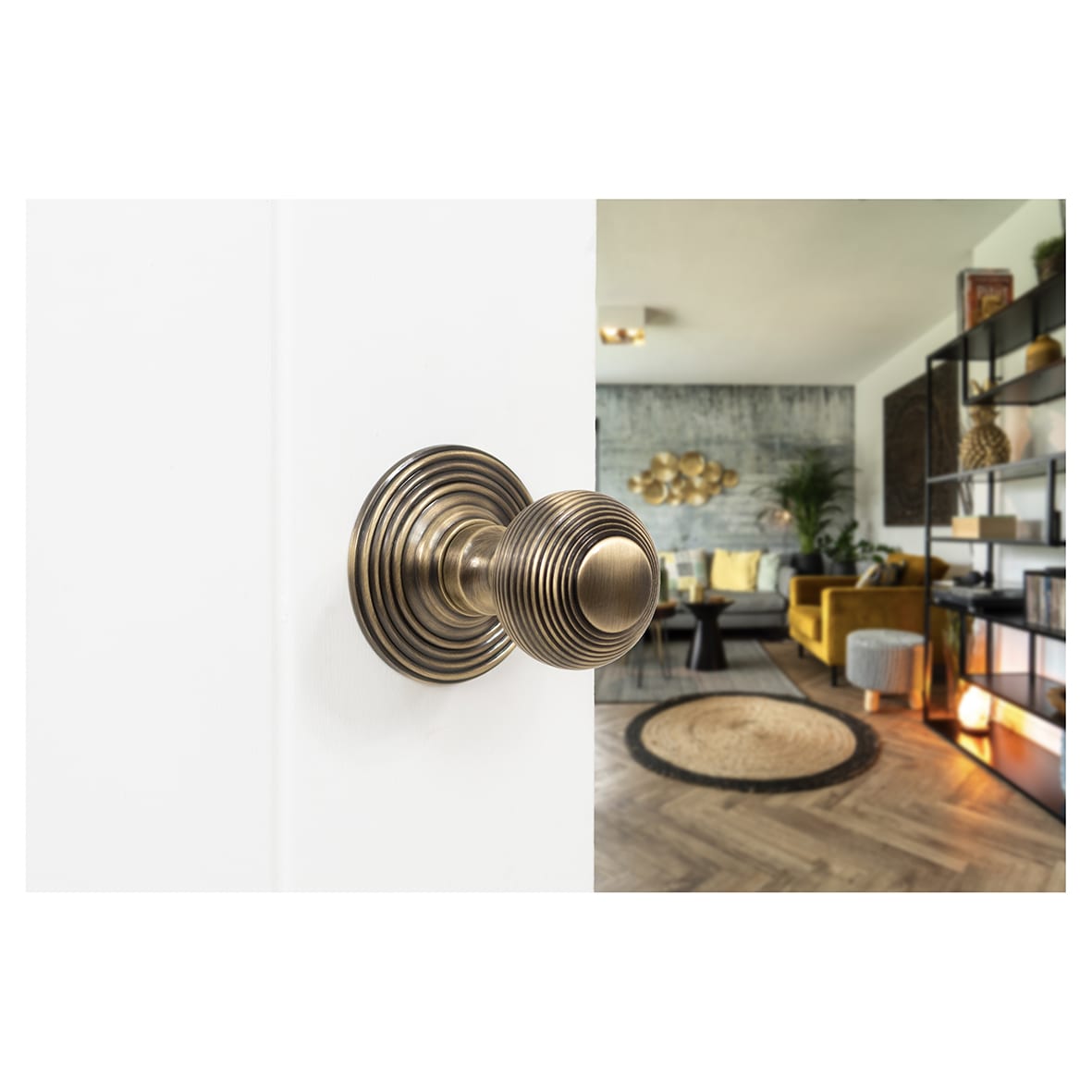 Old English Ripon Reeded Beehive Mortice Knob - 70mm Rose Diameter - Antique Brass - view 3