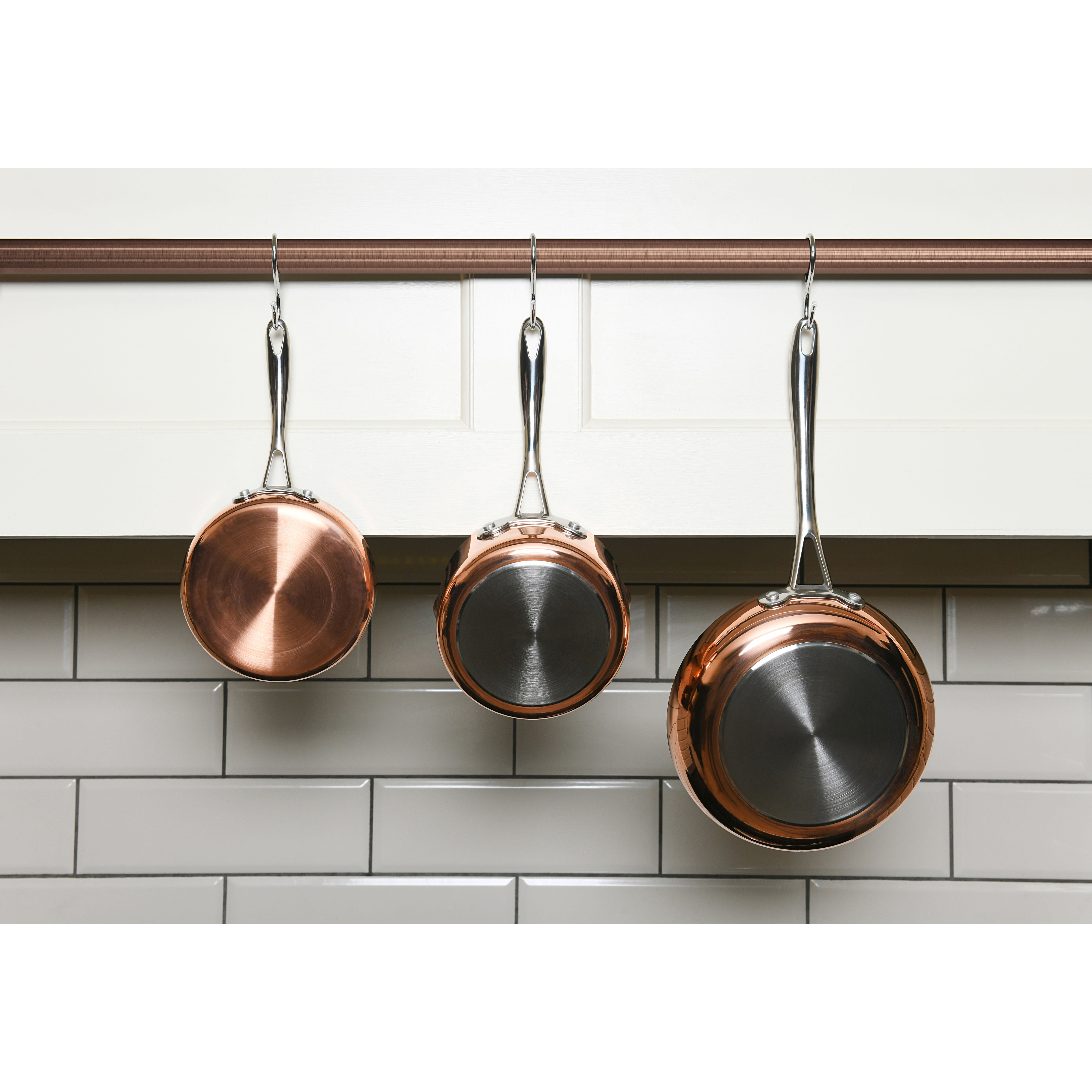 25mm Curtain Pole / Wardrobe Hanging Rail - 1219mm Length - Antique Copper - view 4