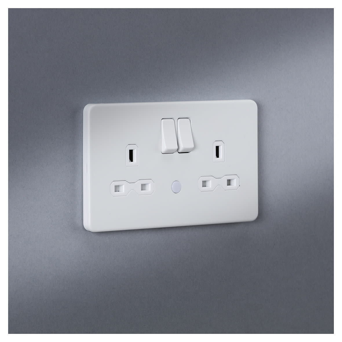 13A 2G DP Switched Socket with Photocell Nightlight Function - Matt White/White - view 2