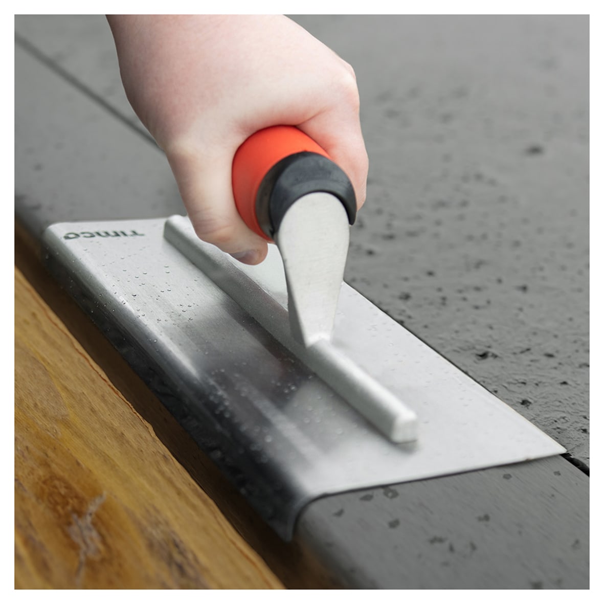 Radius Edging Trowel - 250mm/ 10" Blade Length - view 3