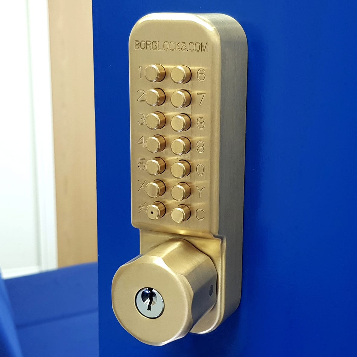 Borg BL2701 Antimicrobial Easicode Pro Code Lock and Latch with Key Override - Cu Shield - Copper - view 4