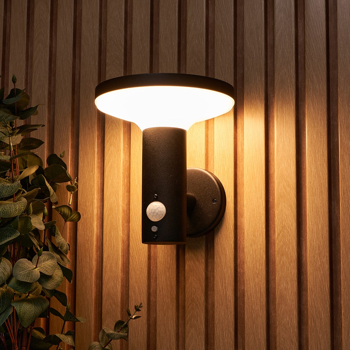 Forum Zink Claire 2W LED Solar Outdoor Down Wall Light with PIR - IP44 - 3000K Warm White - Black - view 4