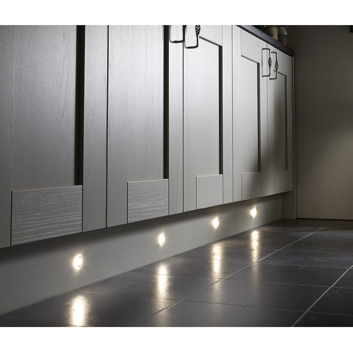 Halo 0.5W LED Round Plinth Light - 3000K/4000K/5000K CCT - view 3