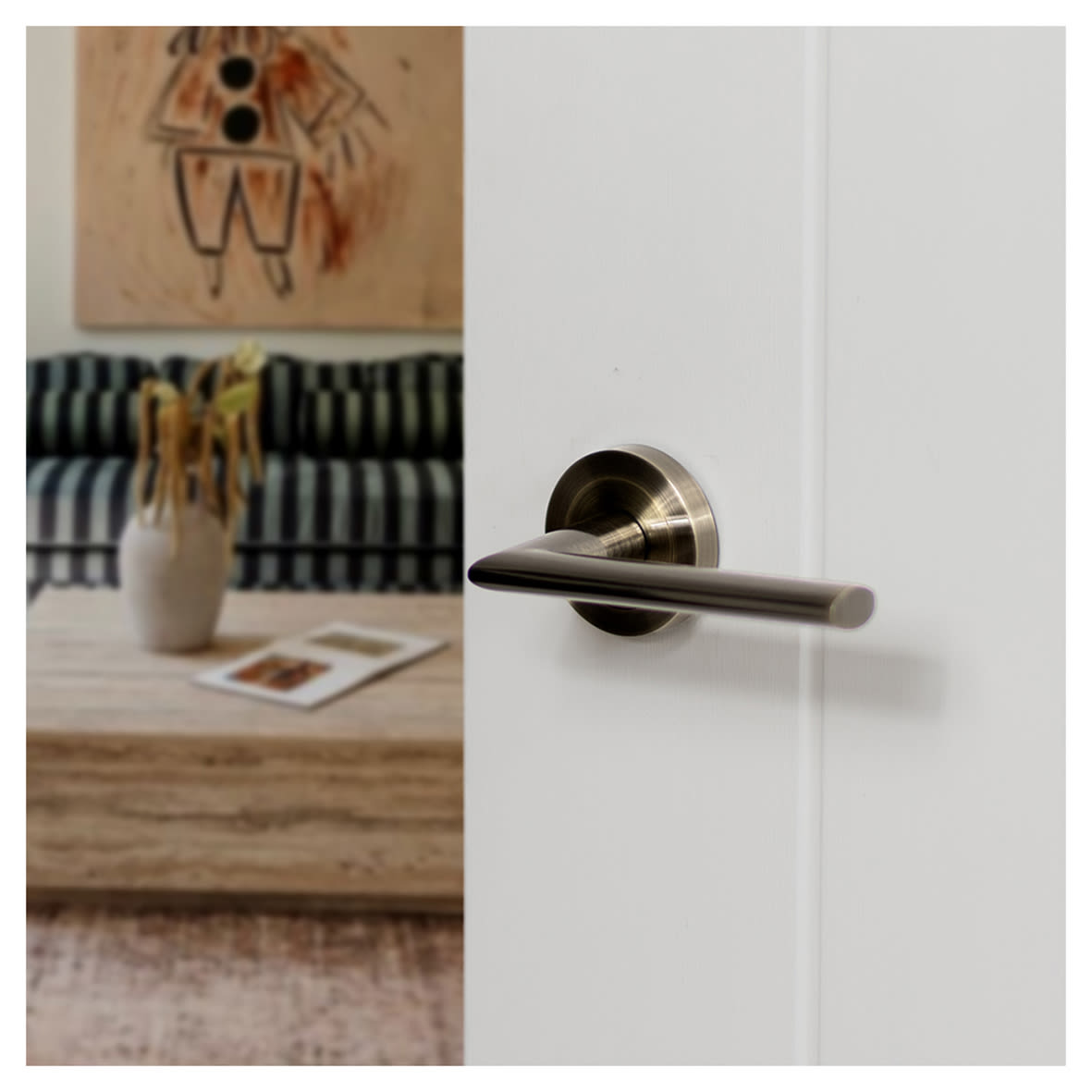 Status Alabama Door Handle on Rose - Antique Brass - view 2