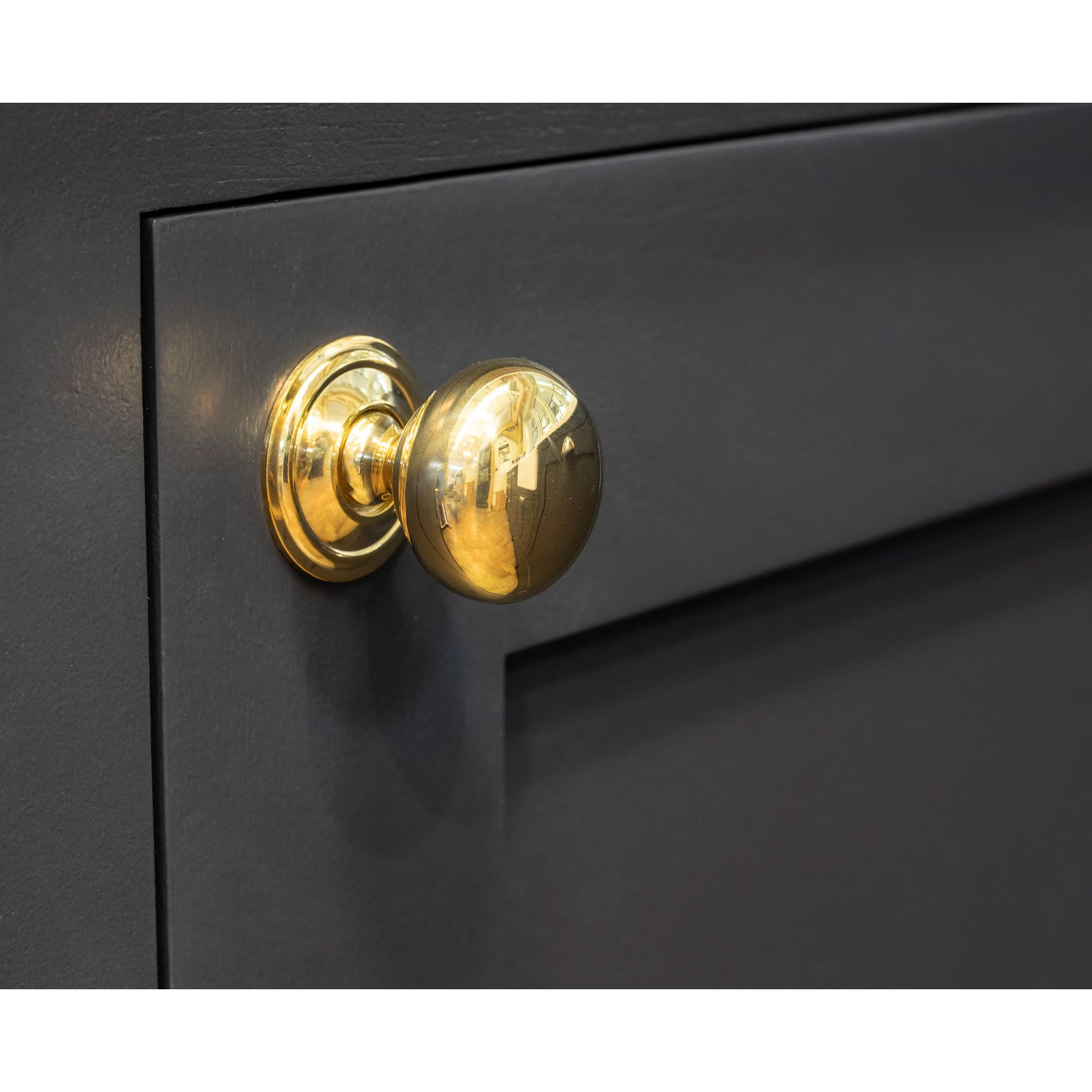 Mushroom Round Cabinet Knob - 32mm Diameter - Polished Brass - view 2