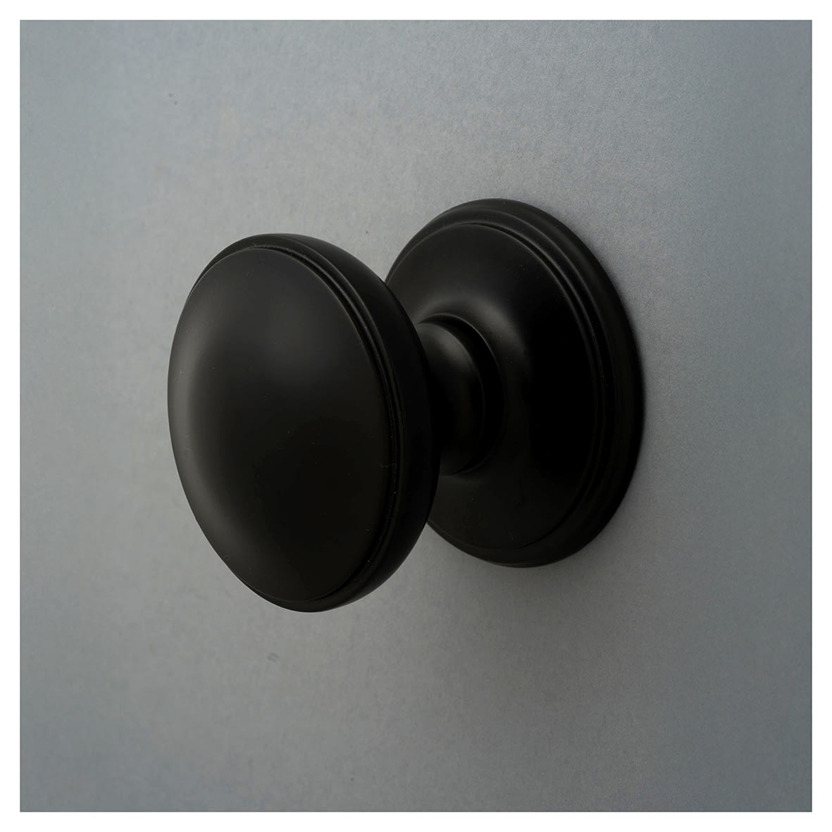 Matt Black Round Centre Door Knob - 80mm Rose Diameter - view 4