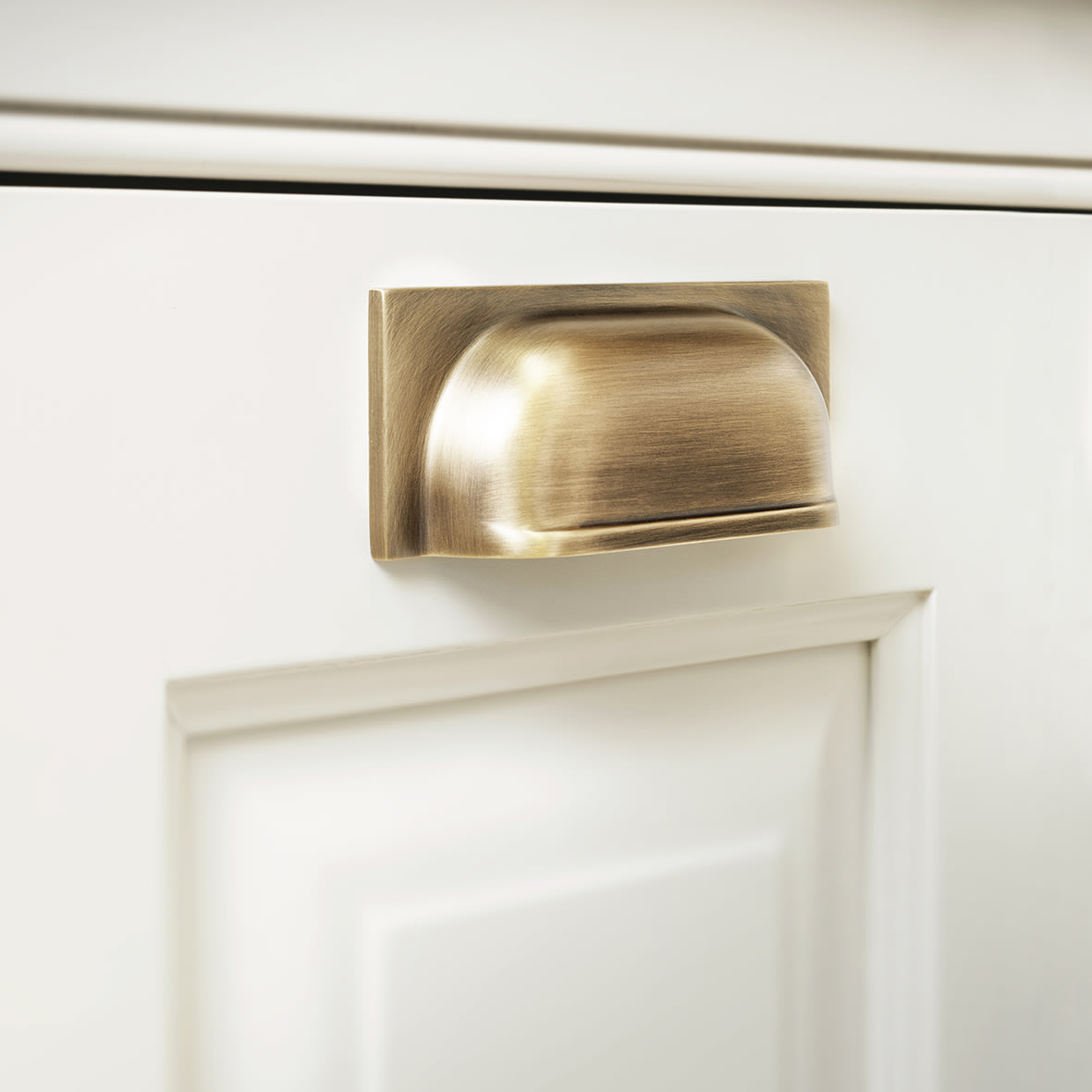 Quantock Cabinet Cup Handle - 96mm Centres - Antique Brass - view 4