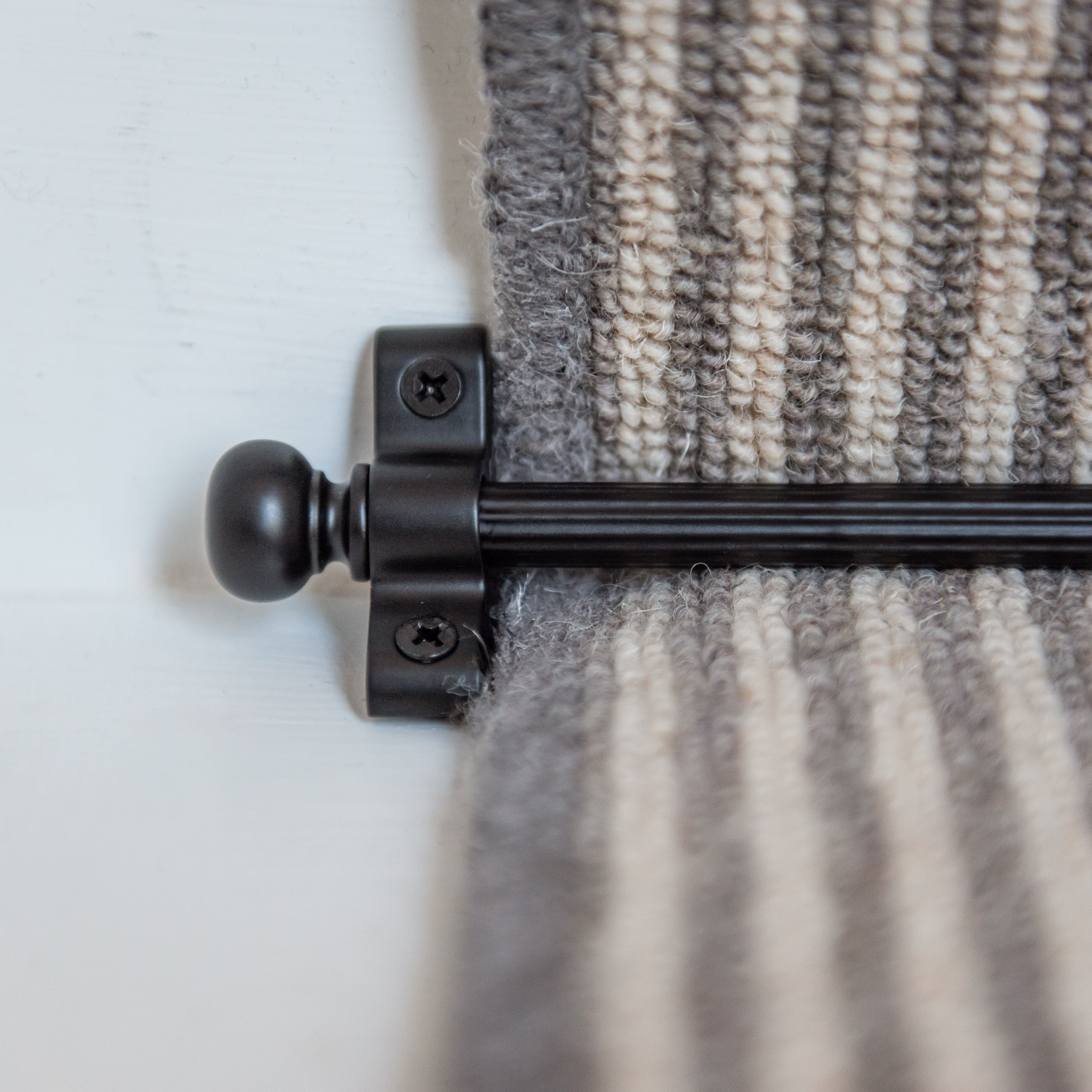 Lines Stair Rod with Round Bulb Finials - 900mm Length - Matt Black - view 5