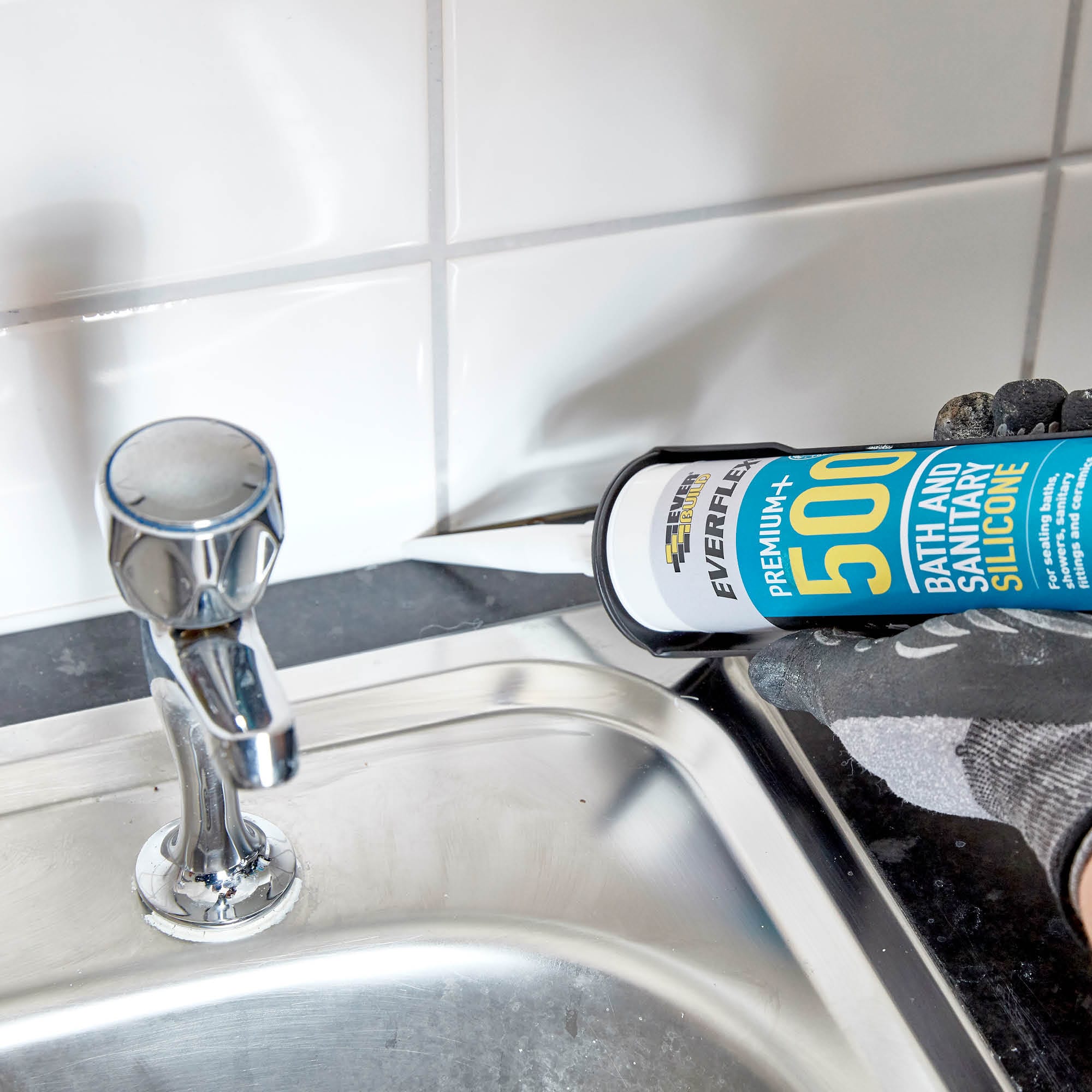 Everflex 500 Anti-Fungal Bath & Sanitary Silicone Sealant - 295ml - White - view 2