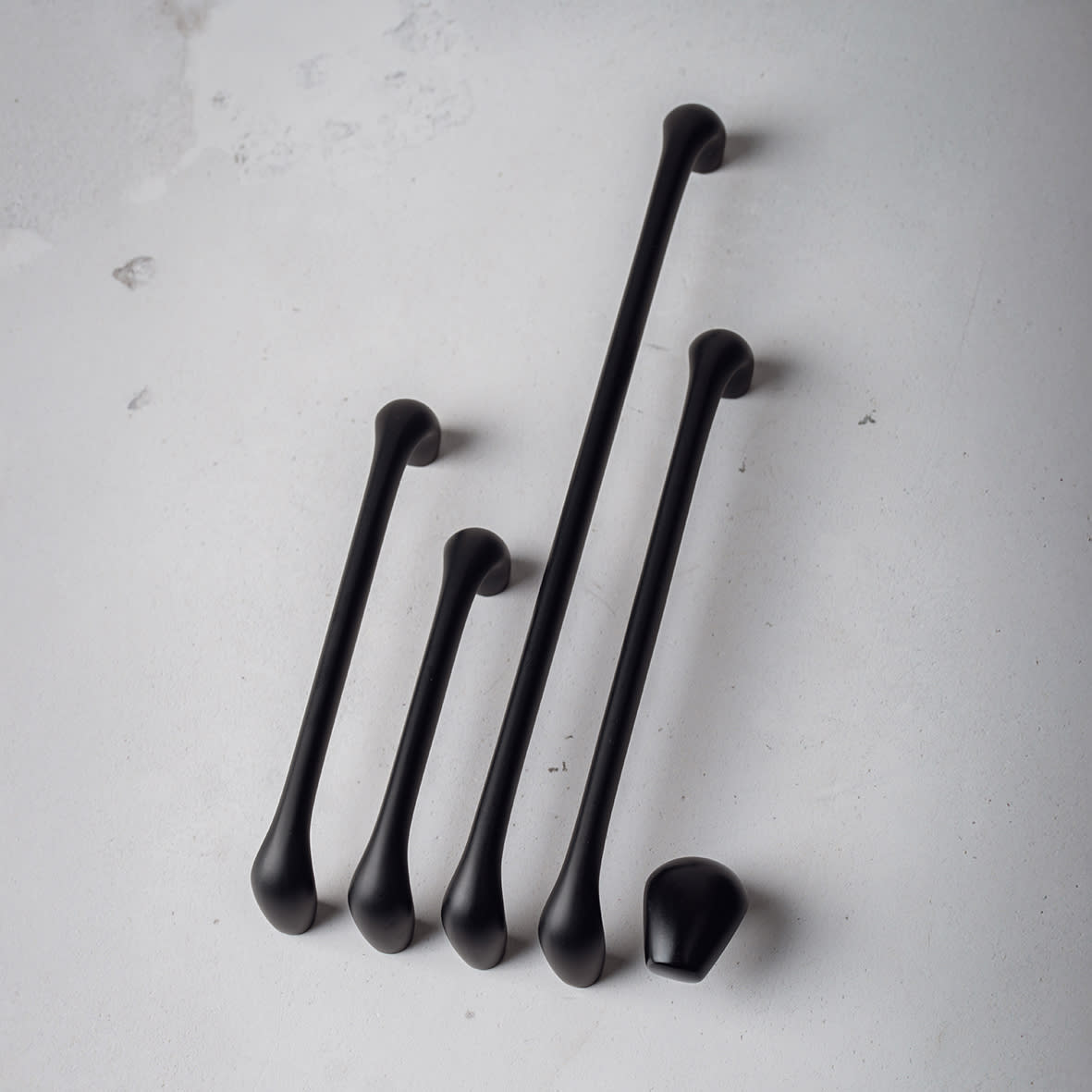 Keswick 7mm D-Bar Cabinet Pull Handle - 224mm Centres - Matt Black - view 2