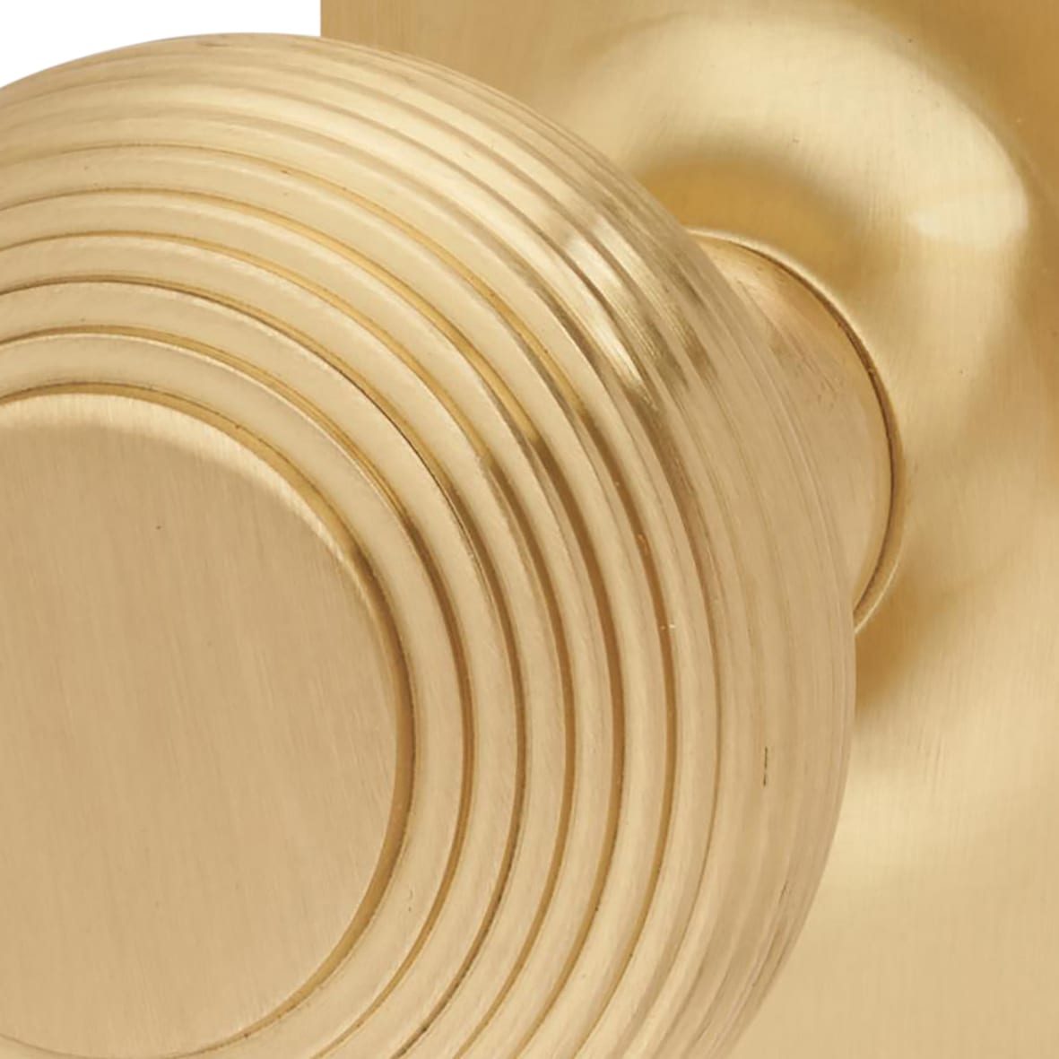 Satin Brass Reeded Latch Mortice Door Knob on Backplate- 205 x 52mm - Miller Range - view 3