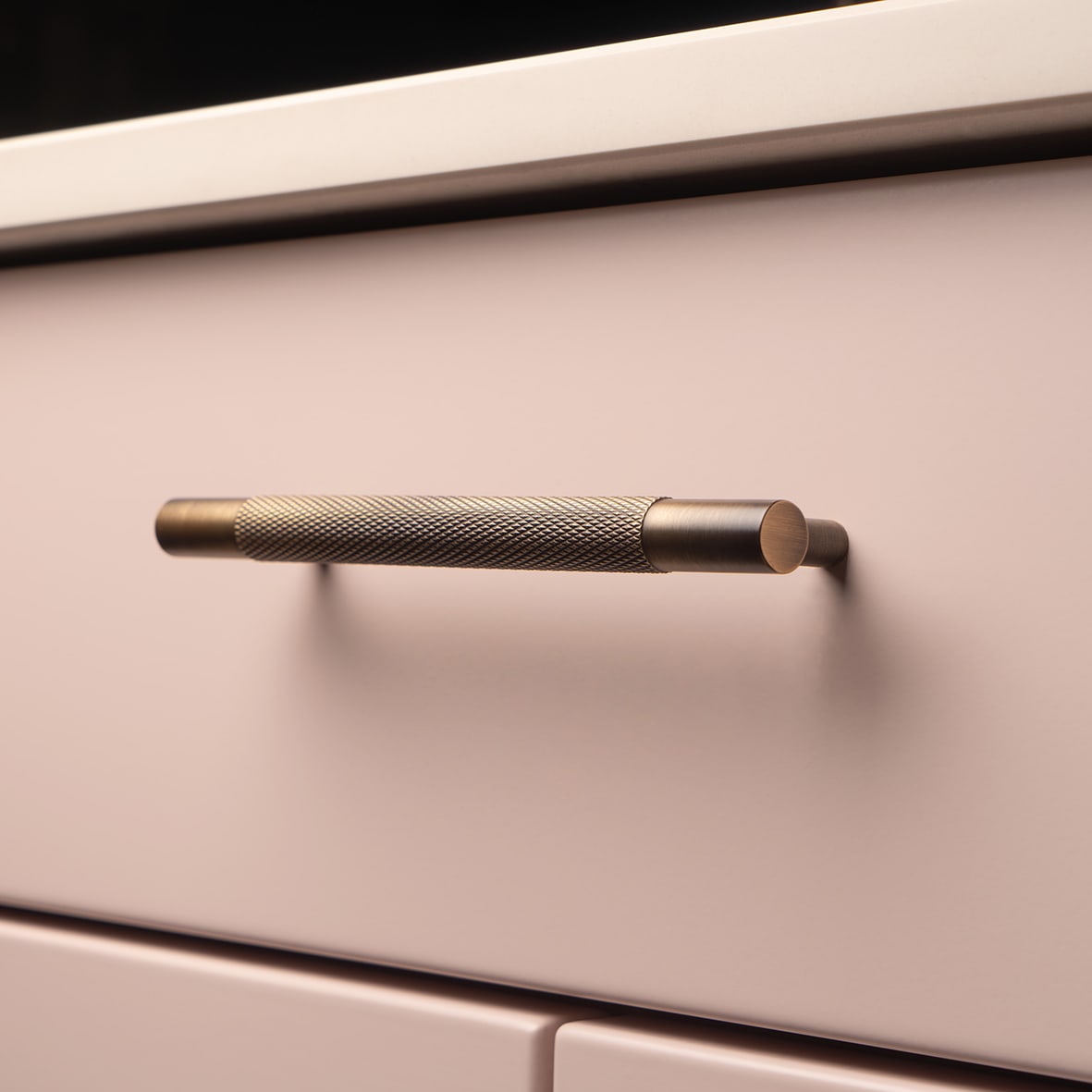 Brunel 13mm Knurled T-Bar Cabinet Pull Handle - 160mm Centres - Antique Brass - view 3