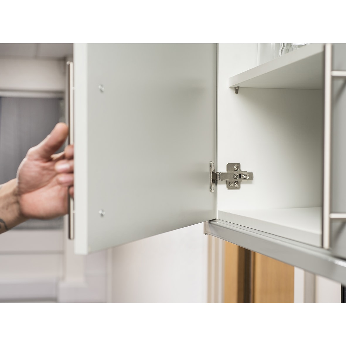 Clip-On Soft Close Cabinet Hinge - 110° - Inset - Zinc Plated - Pair - view 5