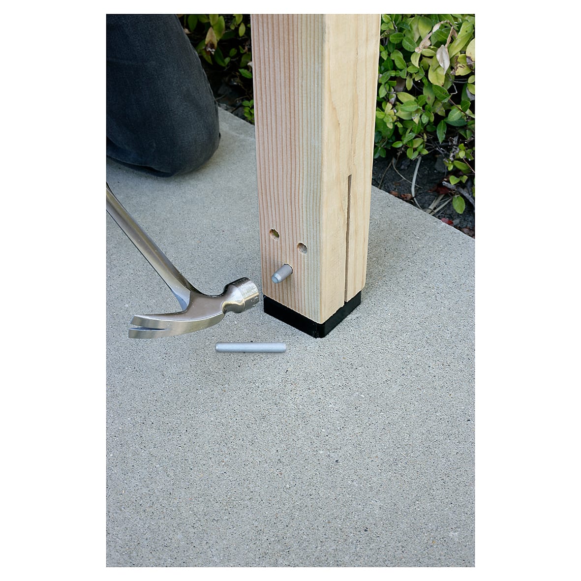 CPT44Z Concealed Post Base for 89-100mm Posts - view 2