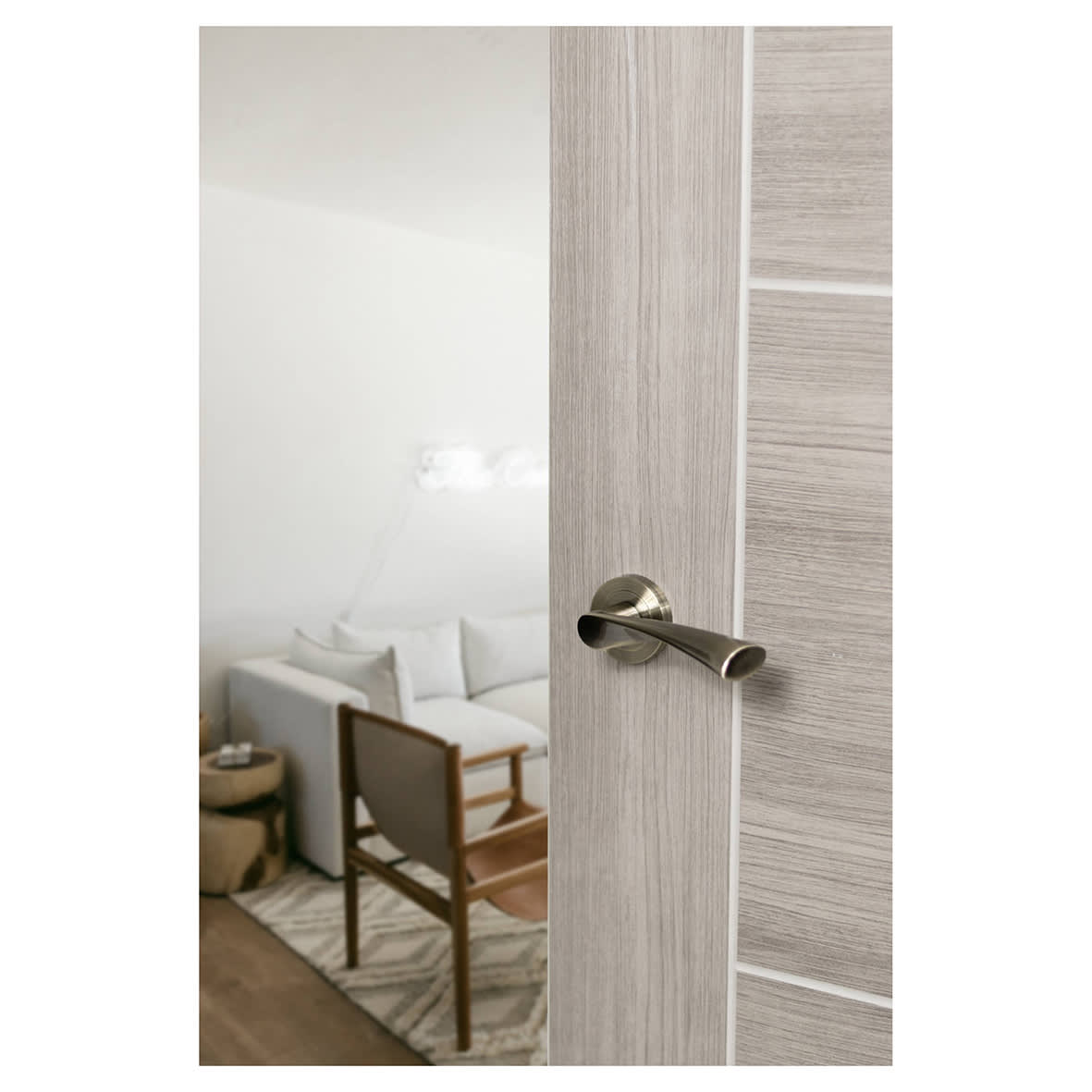 Status Colorado Door Handle on Rose - Antique Brass - view 3